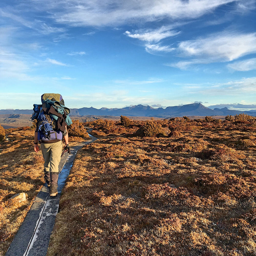 What to wear hiking in the fall?